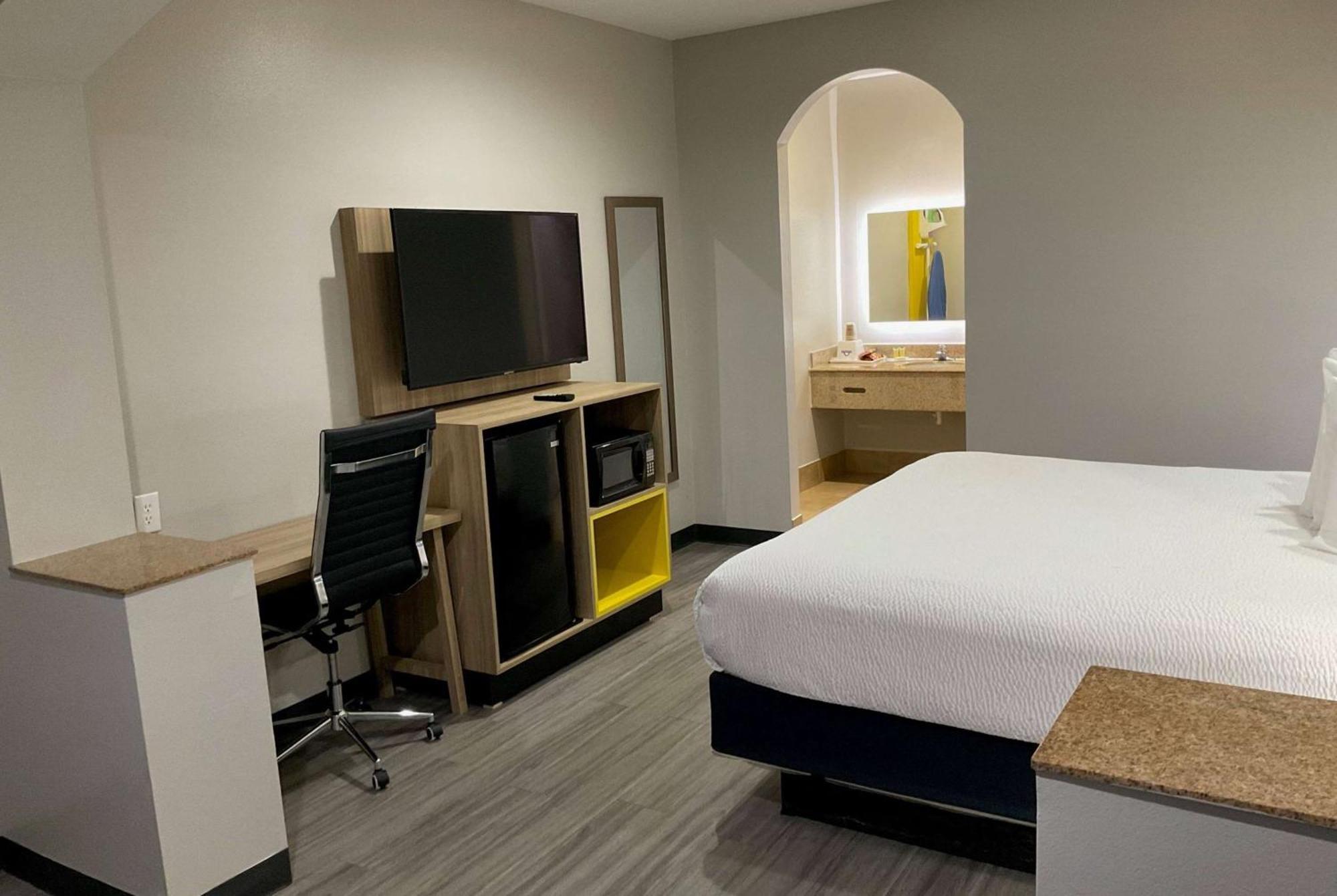 Days Inn By Wyndham Humble/Houston Intercontinental Airport Exterior foto